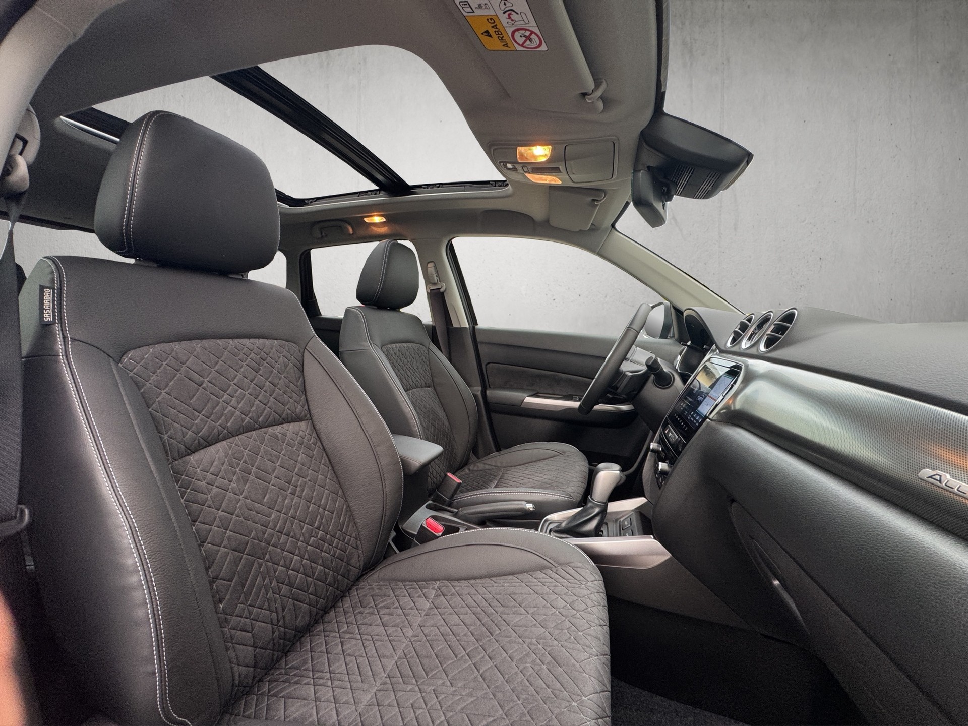 SUZUKI Vitara 1.4 T Piz Sulai Top Hybrid 4x4-image-12