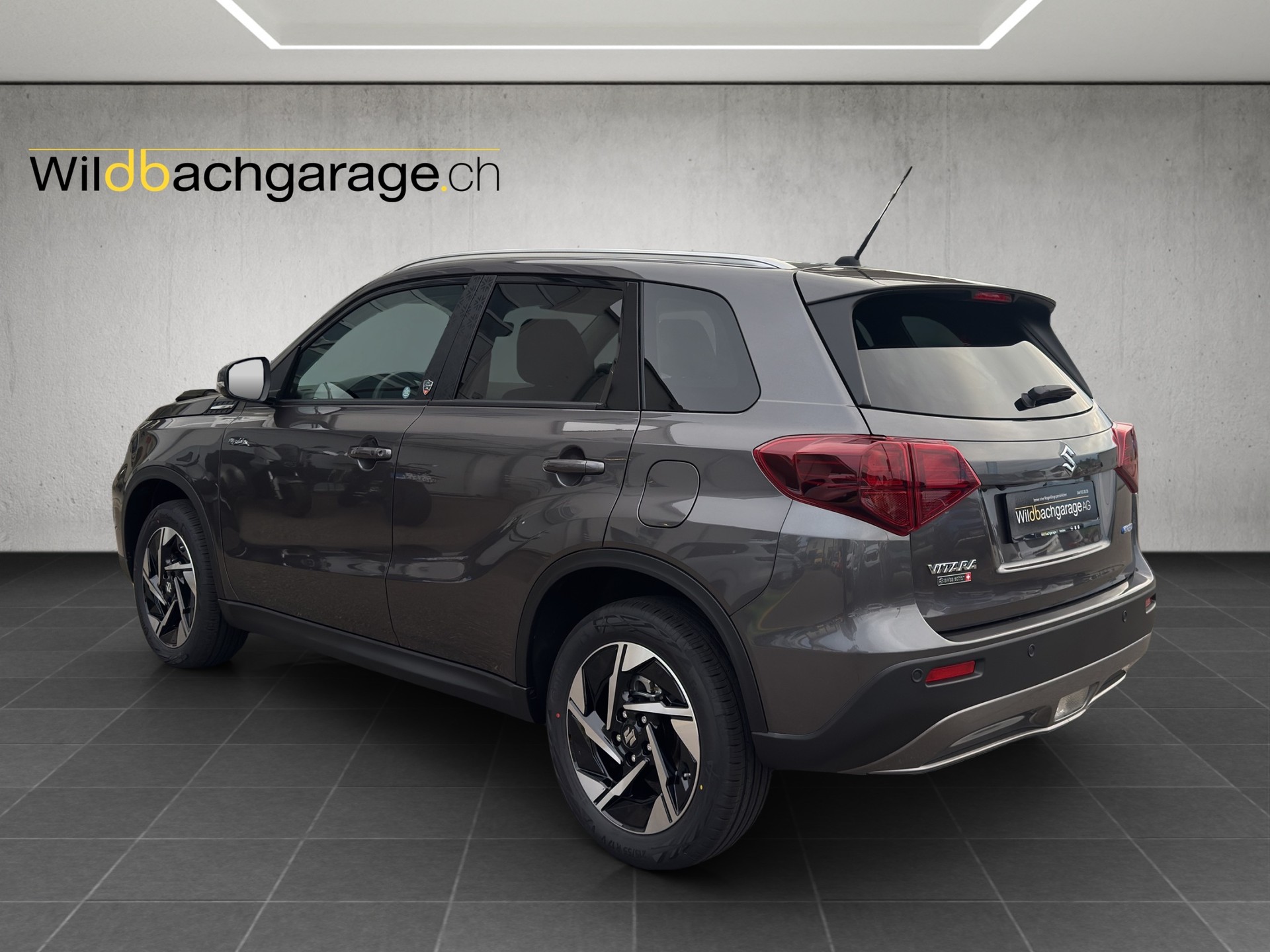 SUZUKI Vitara 1.4 T Piz Sulai Top Hybrid 4x4-image-2