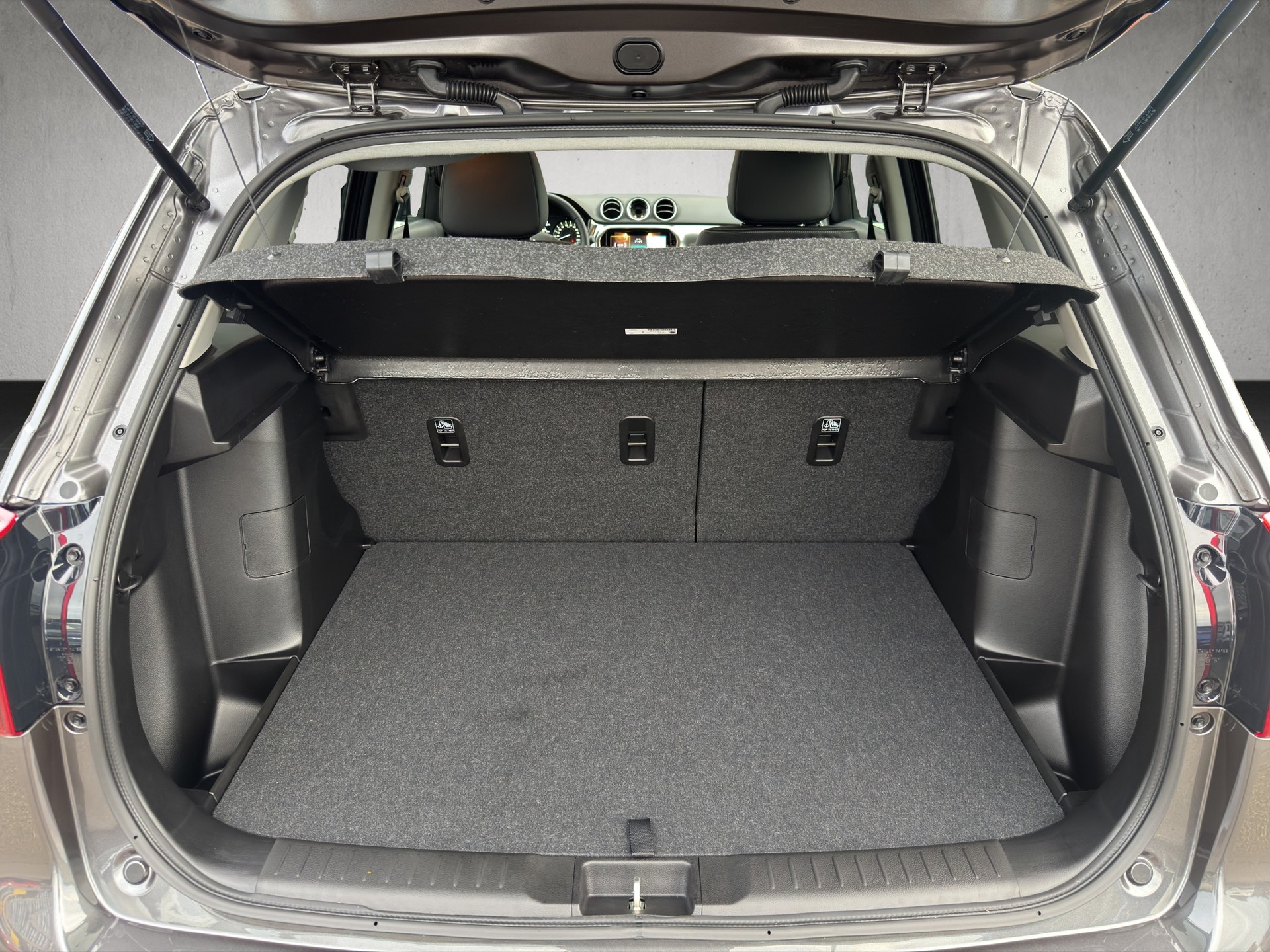SUZUKI Vitara 1.4 T Piz Sulai Top Hybrid 4x4-image-8