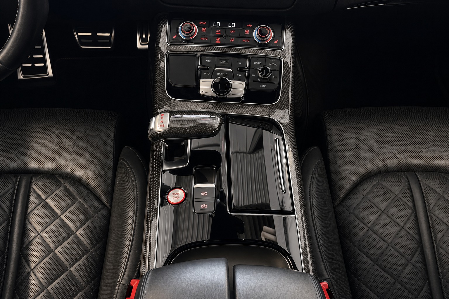 AUDI S8 4.0 V8 TFSI plus qua. T-Tronic-image-18