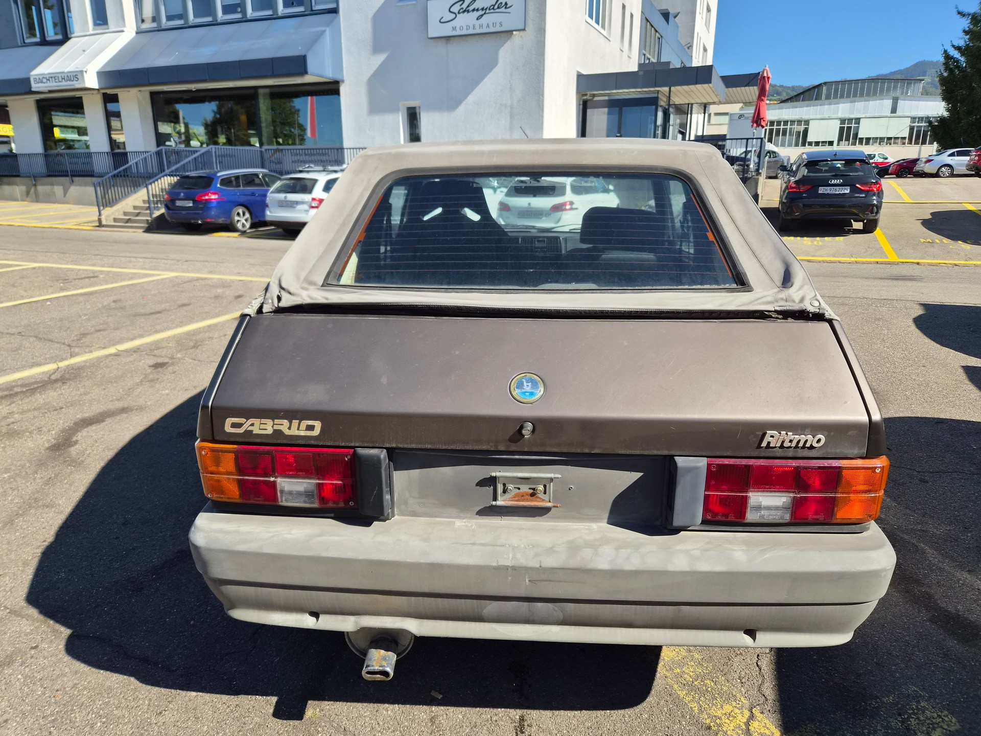FIAT Ritmo 85 Bertone Cabrio-image-4