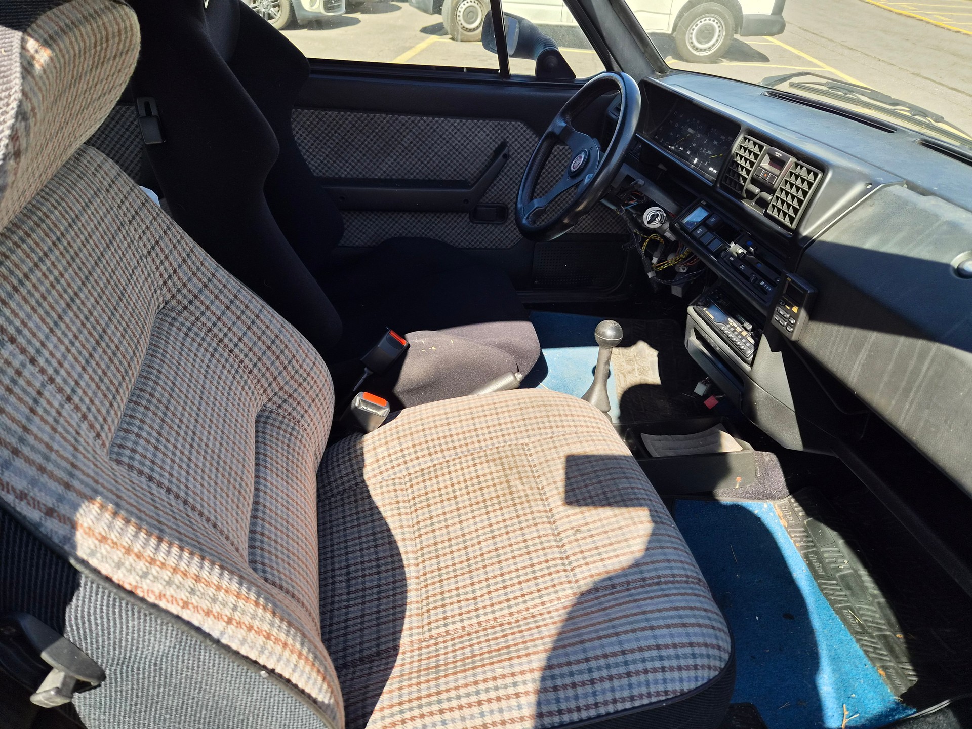 FIAT Ritmo 85 Bertone Cabrio-image-7