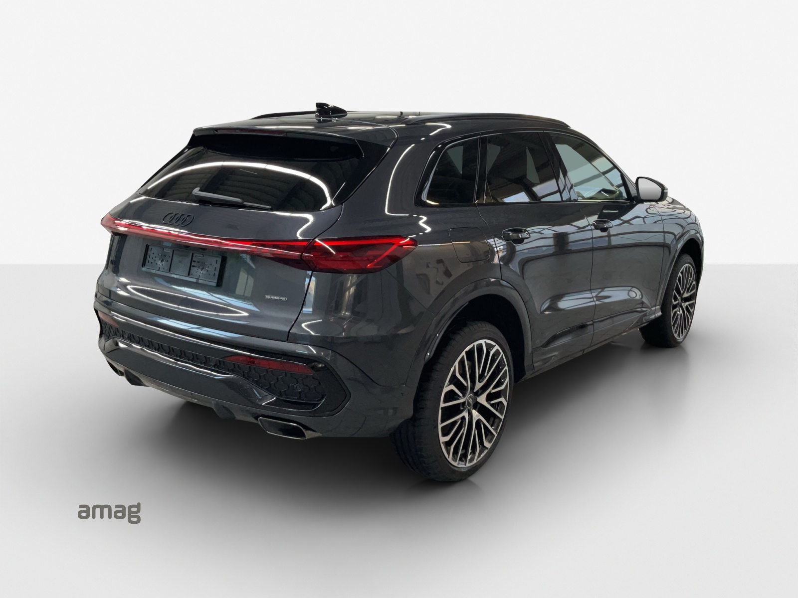 AUDI Q5 e-hybrid quattro 270 kW S-tronic-image-4