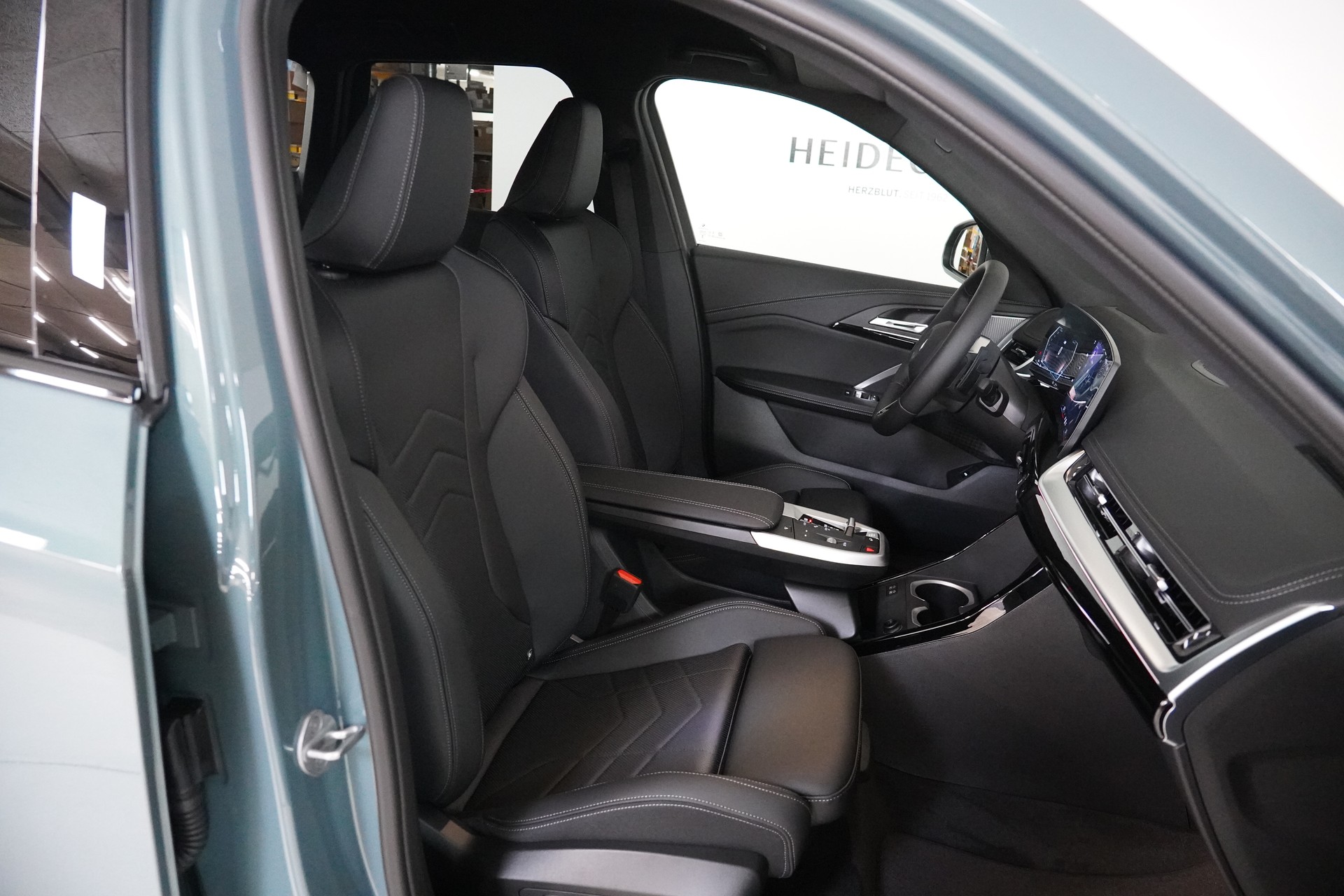 BMW X1 xDrive 20d 48V M Sport-image-16