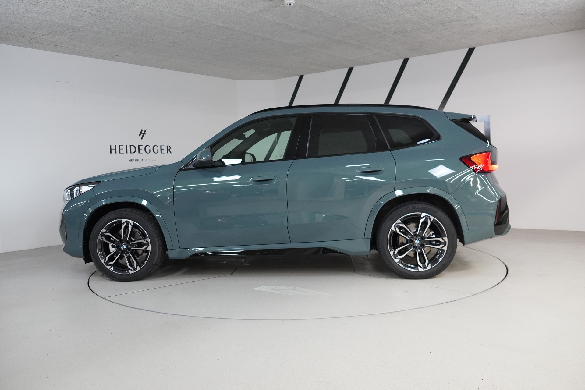 BMW X1 xDrive 20d 48V M Sport-image-7