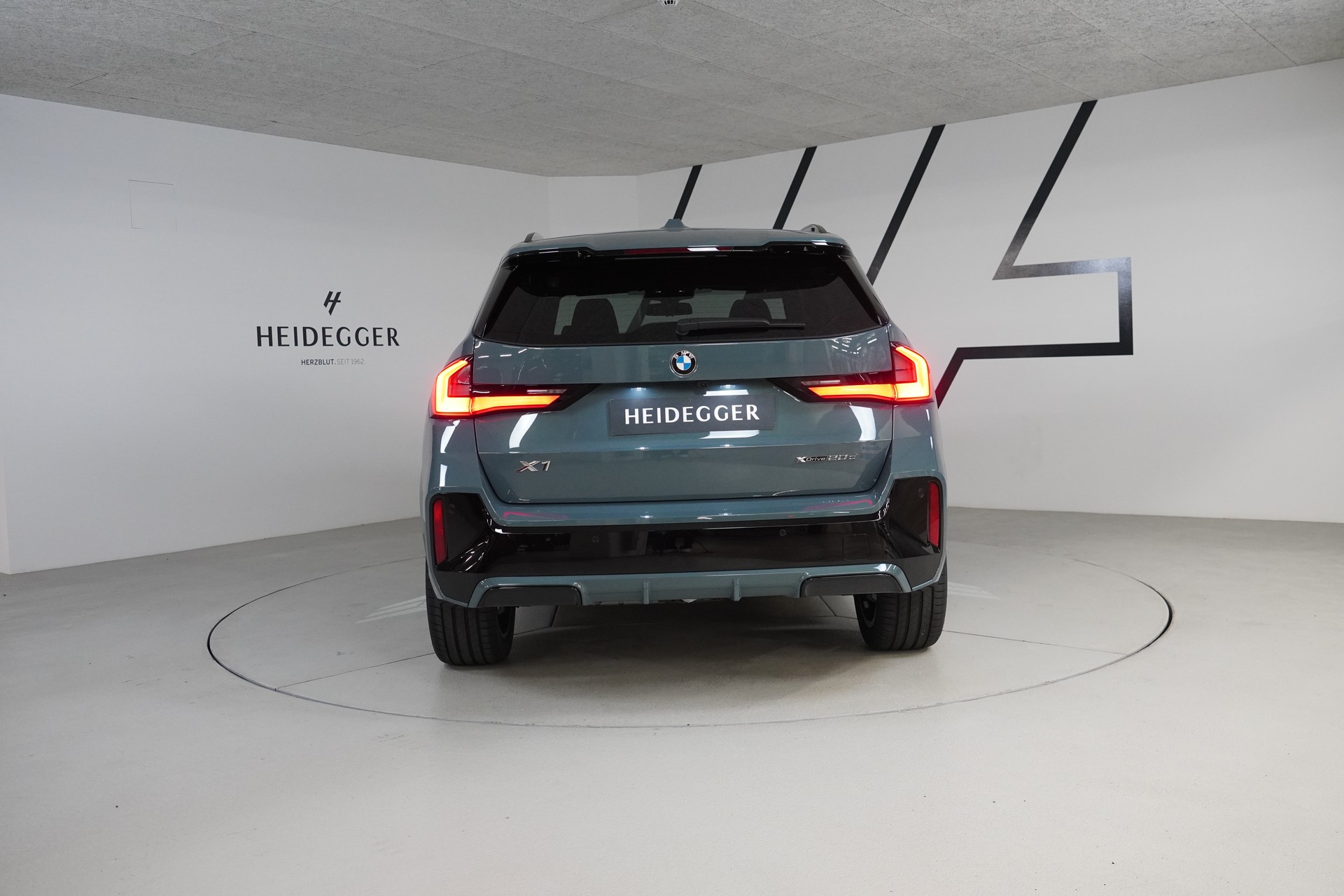BMW X1 xDrive 20d 48V M Sport-image-5