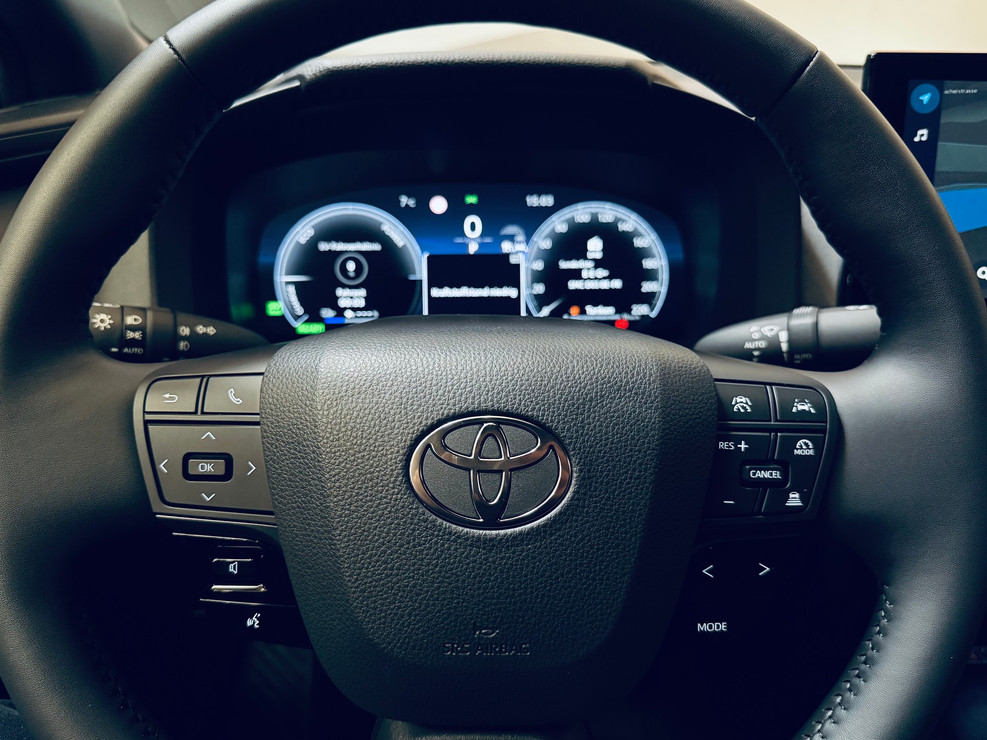 TOYOTA C-HR 2.0 PHEV CVT Trend-image-18