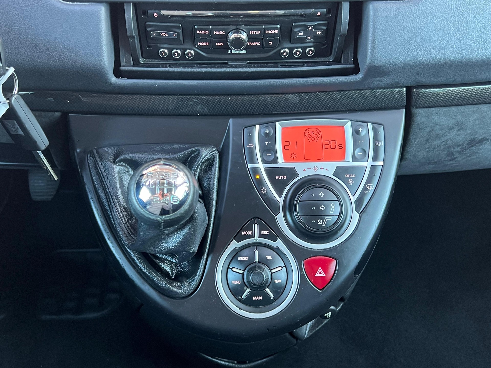 CITROEN Citroën C8 Minivan 2.0 16V HDi Seduction-image-17