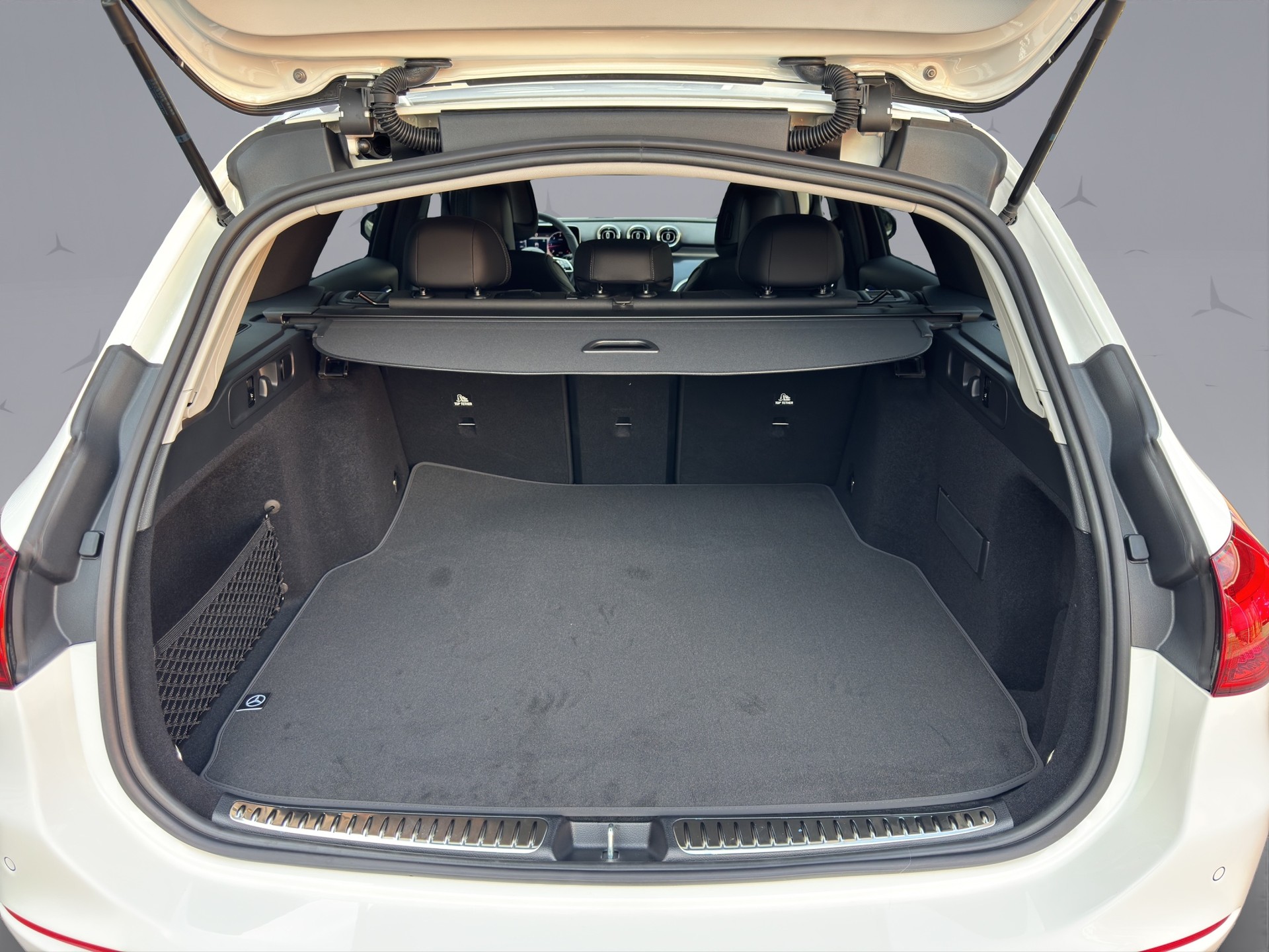 MERCEDES-BENZ C-Klasse S206 Kombi C 220 d Swiss Star Avantgarde 4matic-image-18
