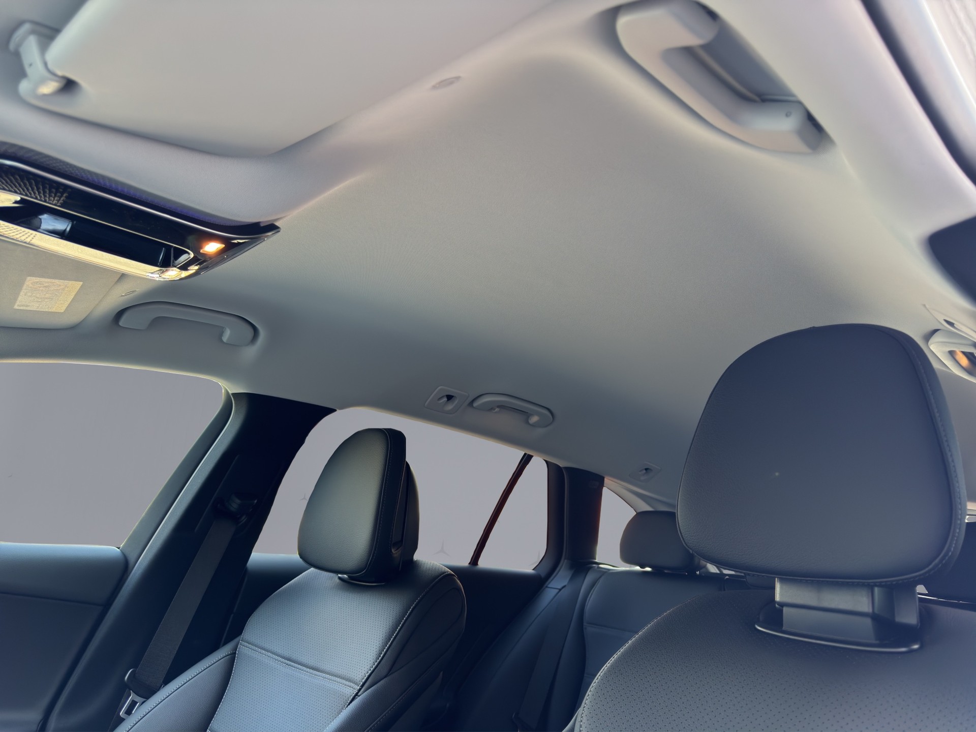 MERCEDES-BENZ C-Klasse S206 Kombi C 220 d Swiss Star Avantgarde 4matic-image-11