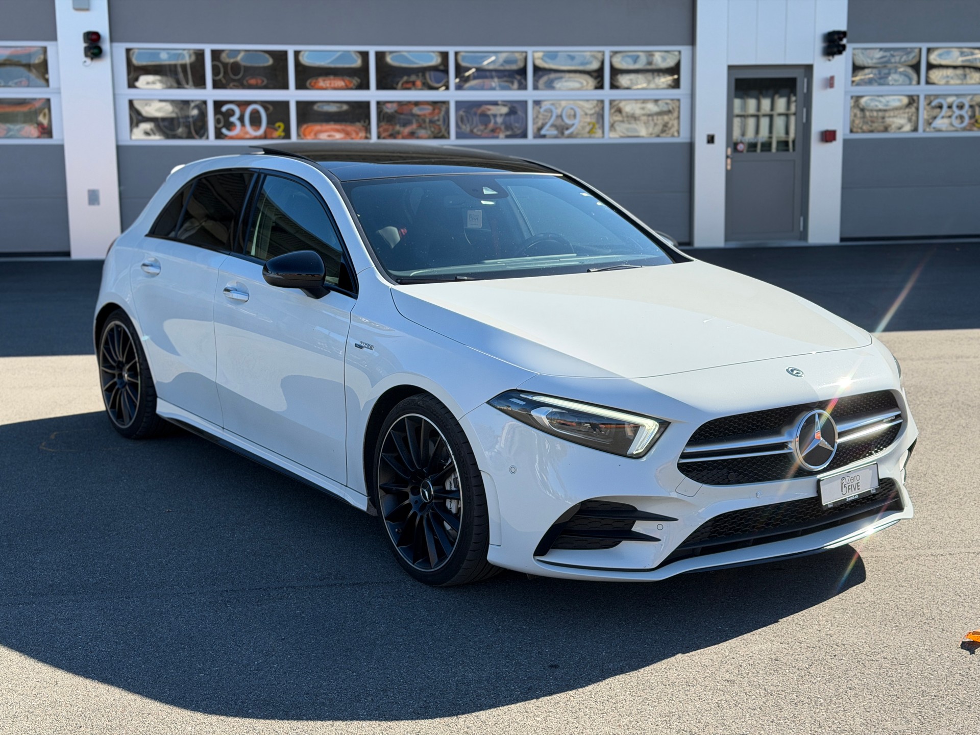 MERCEDES-BENZ A 35 AMG 4Matic Speedshift-image-0