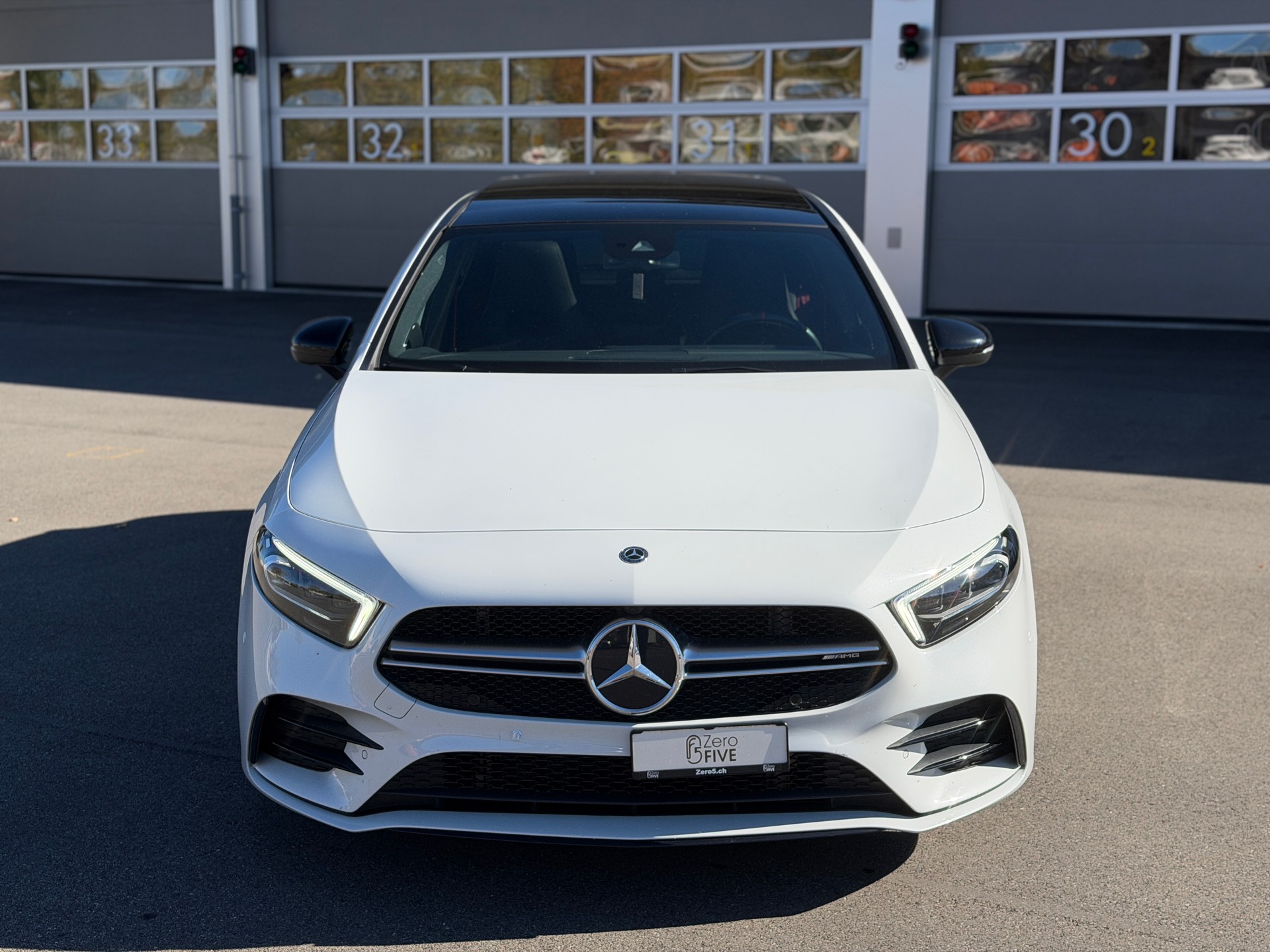 MERCEDES-BENZ A 35 AMG 4Matic Speedshift-image-1