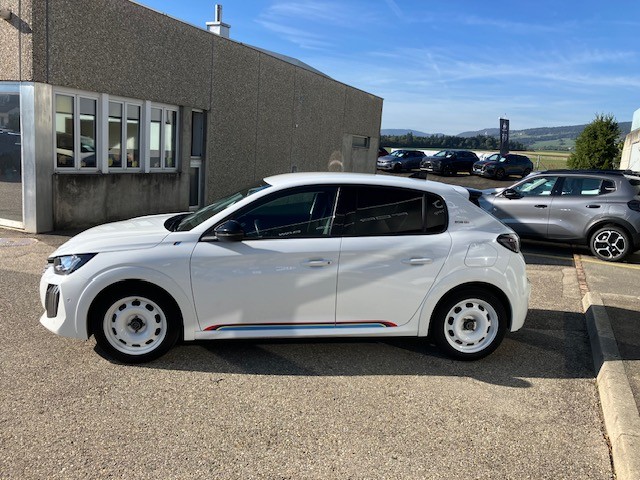 PEUGEOT 208 1.2 PureTech Allure-image-2