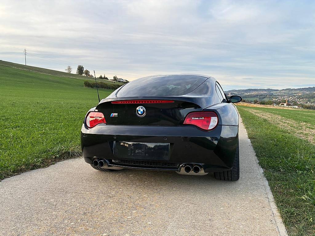 BMW i4-image-1
