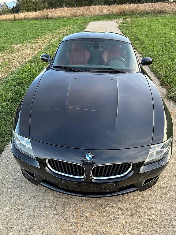 BMW i4-image-2