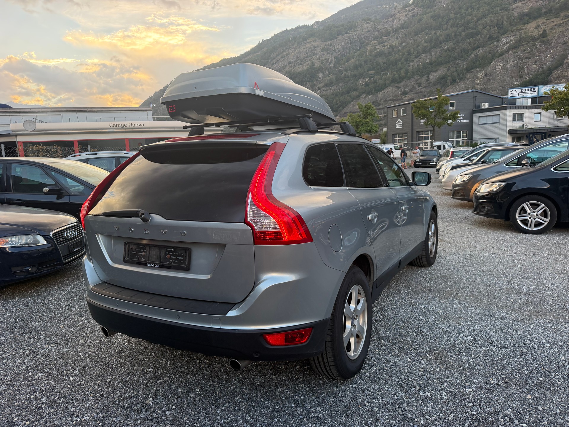 VOLVO XC60 2.4D AWD Kinetic Geartronic-image-5