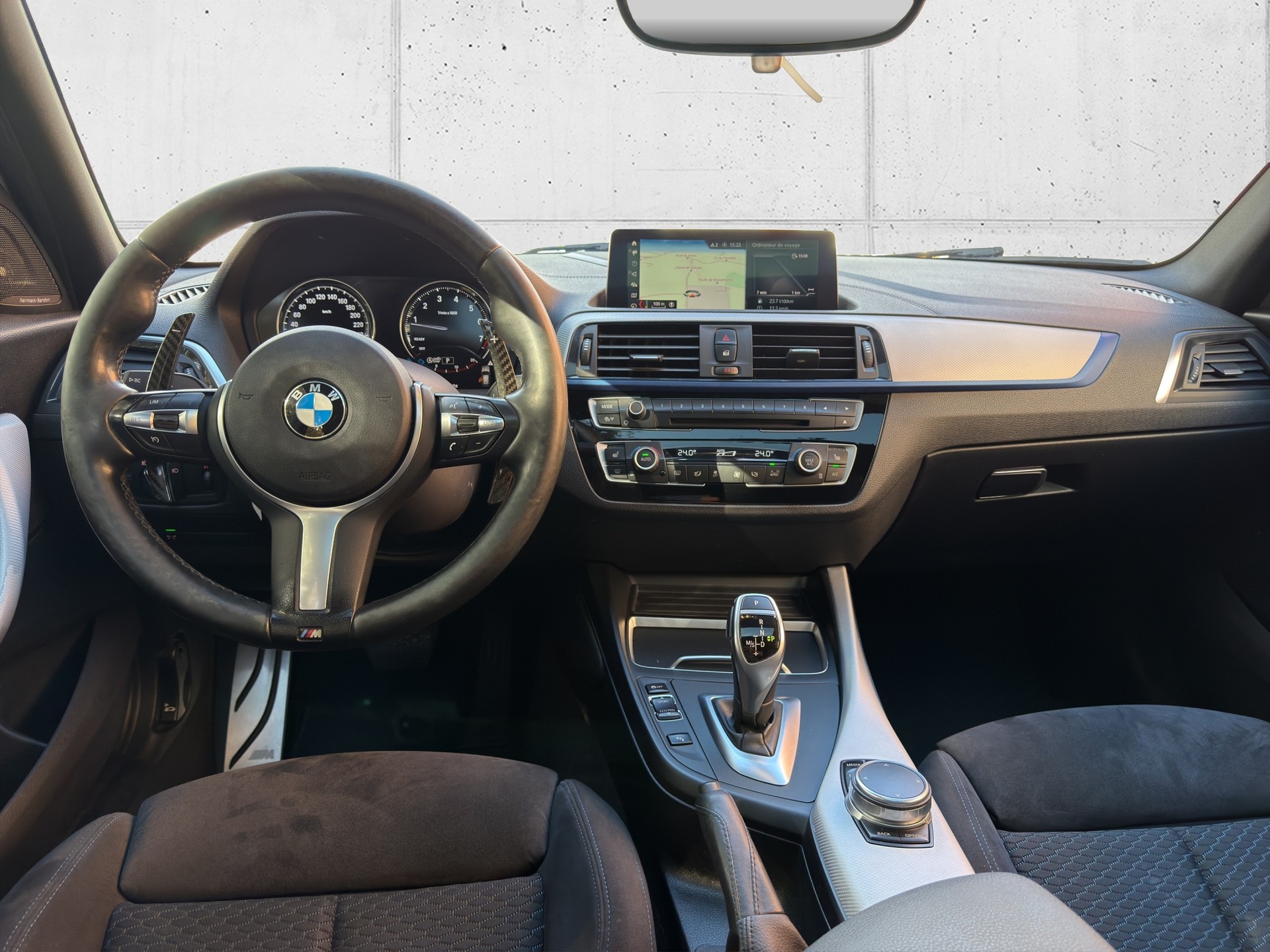 BMW M140i xDrive Steptronic-image-13
