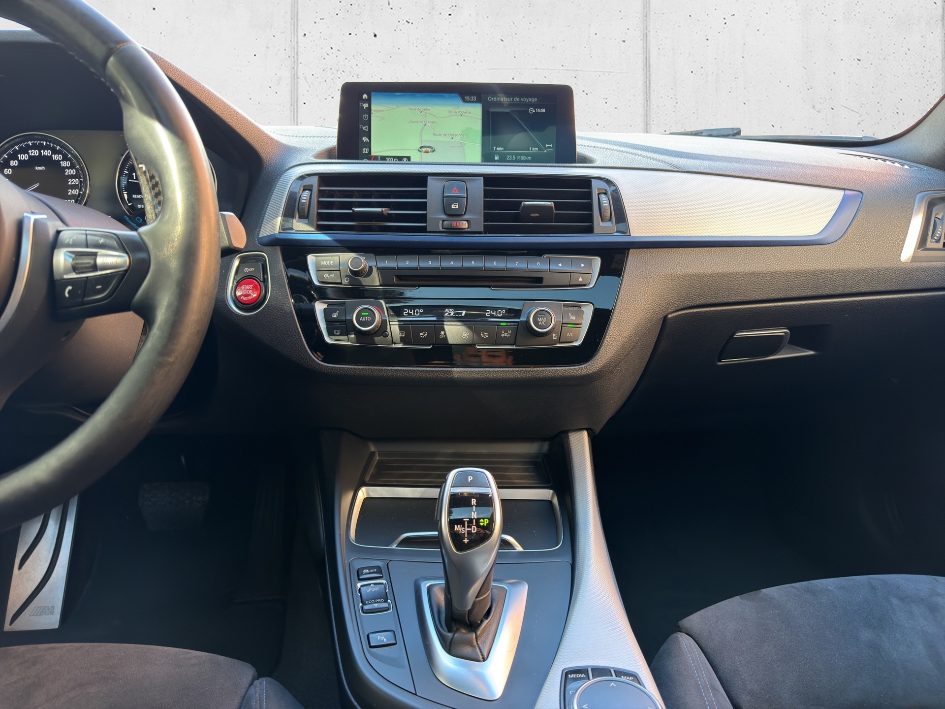 BMW M140i xDrive Steptronic-image-18