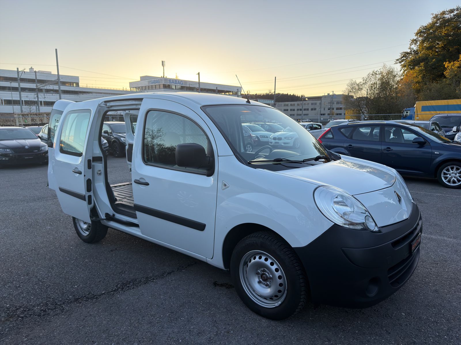RENAULT Kangoo 1.6 105 Business-image-5
