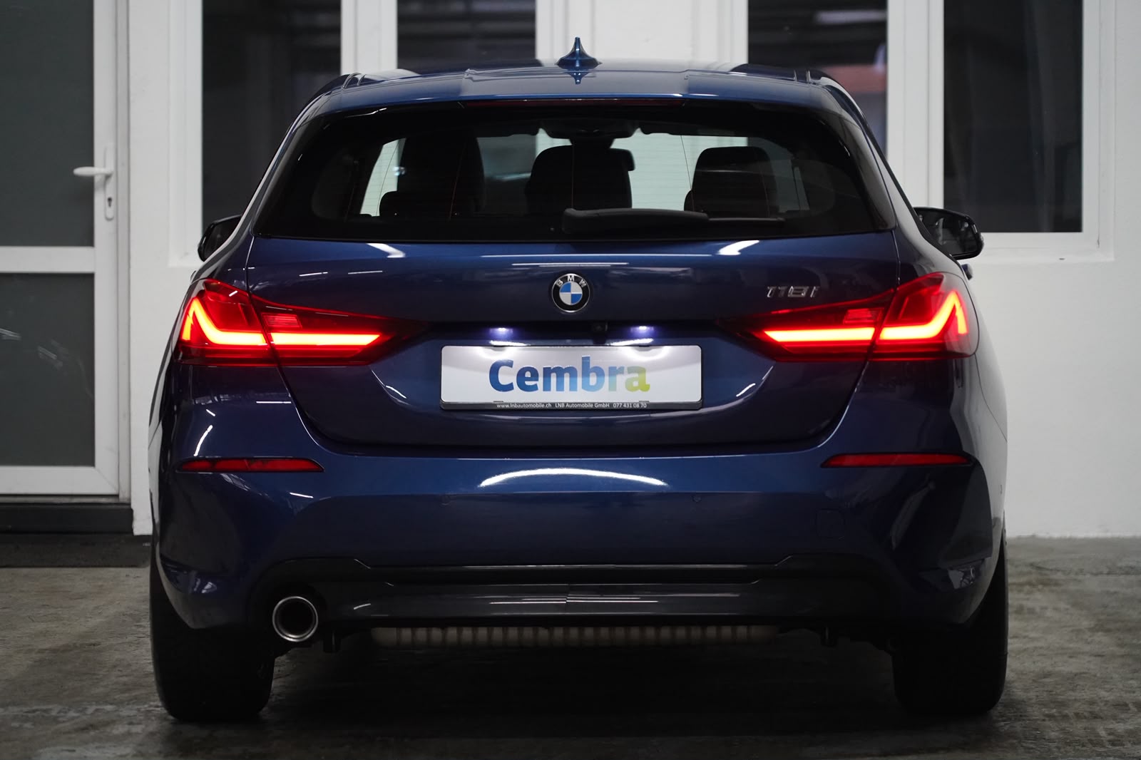 BMW 118i Sport Line Steptronic-image-6