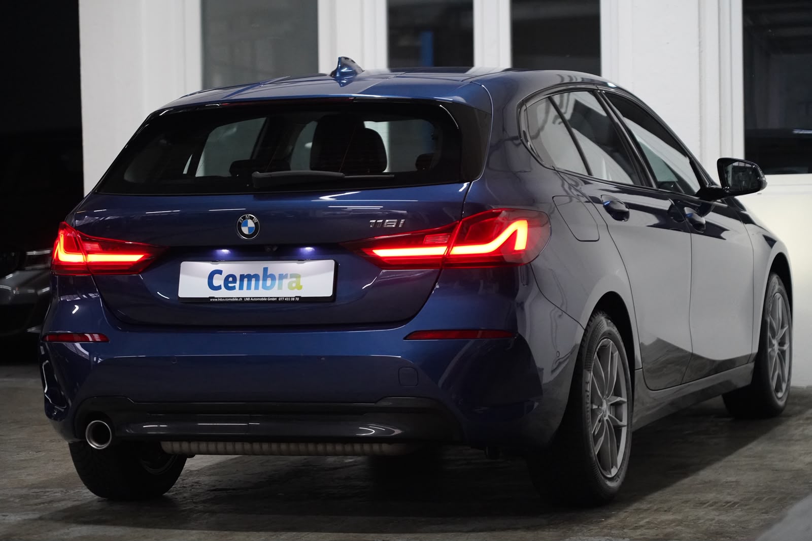 BMW 118i Sport Line Steptronic-image-7