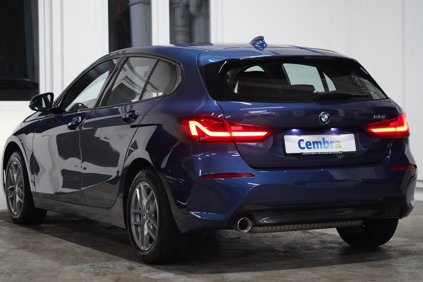 BMW 118i Sport Line Steptronic-image-5