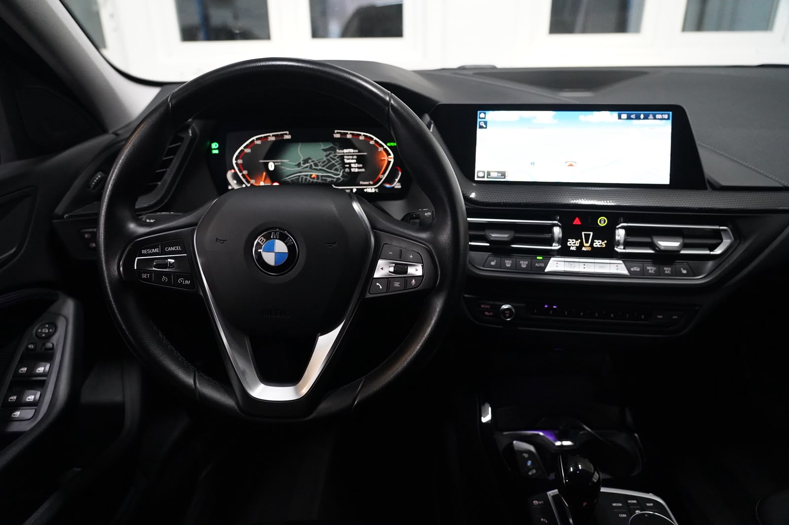 BMW 118i Sport Line Steptronic-image-17