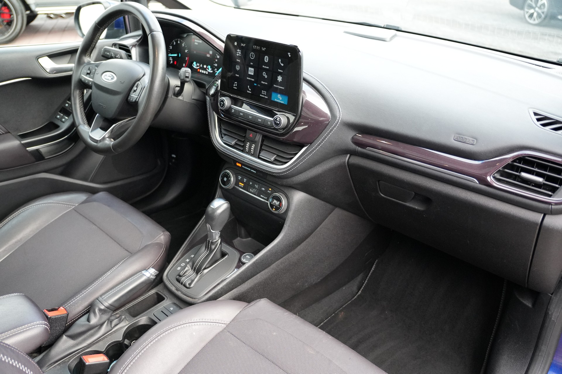 FORD Fiesta 1.0 SCTi Vignale Automat (CH)-image-10