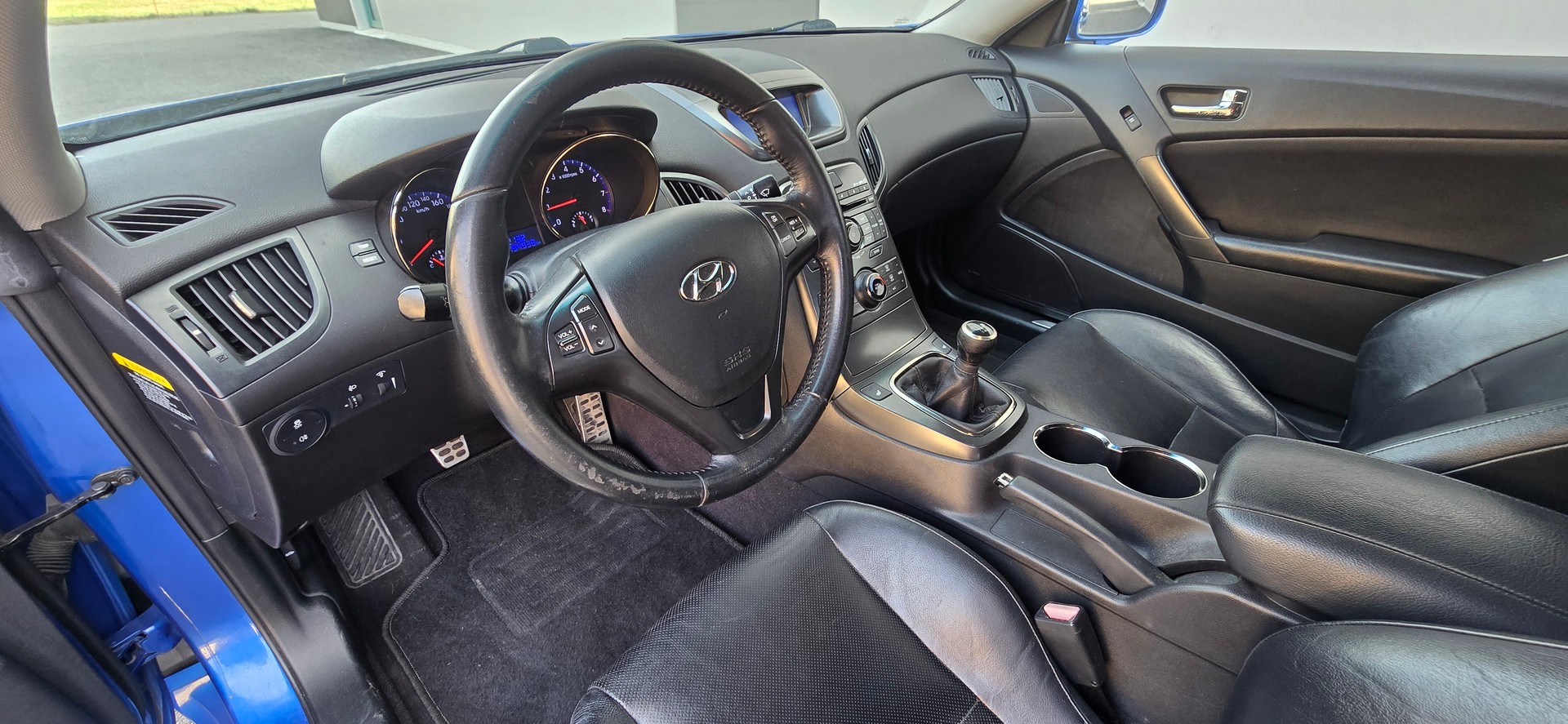 HYUNDAI Genesis 2.0 Turbo-image-17