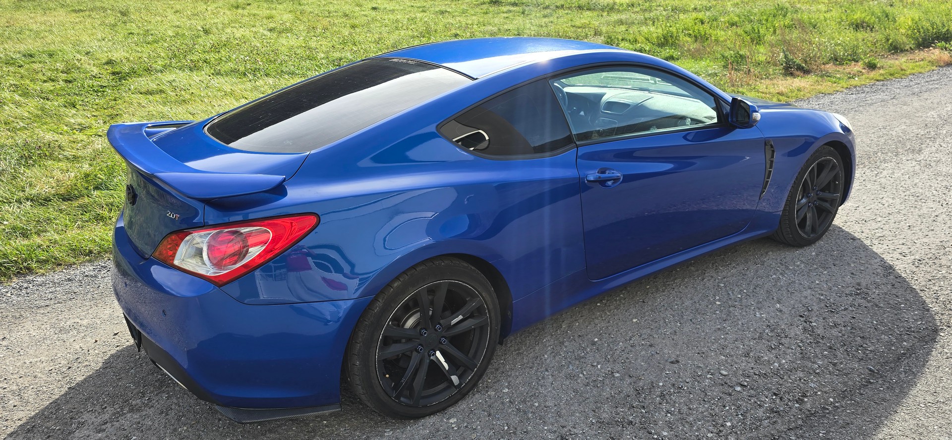 HYUNDAI Genesis 2.0 Turbo-image-2
