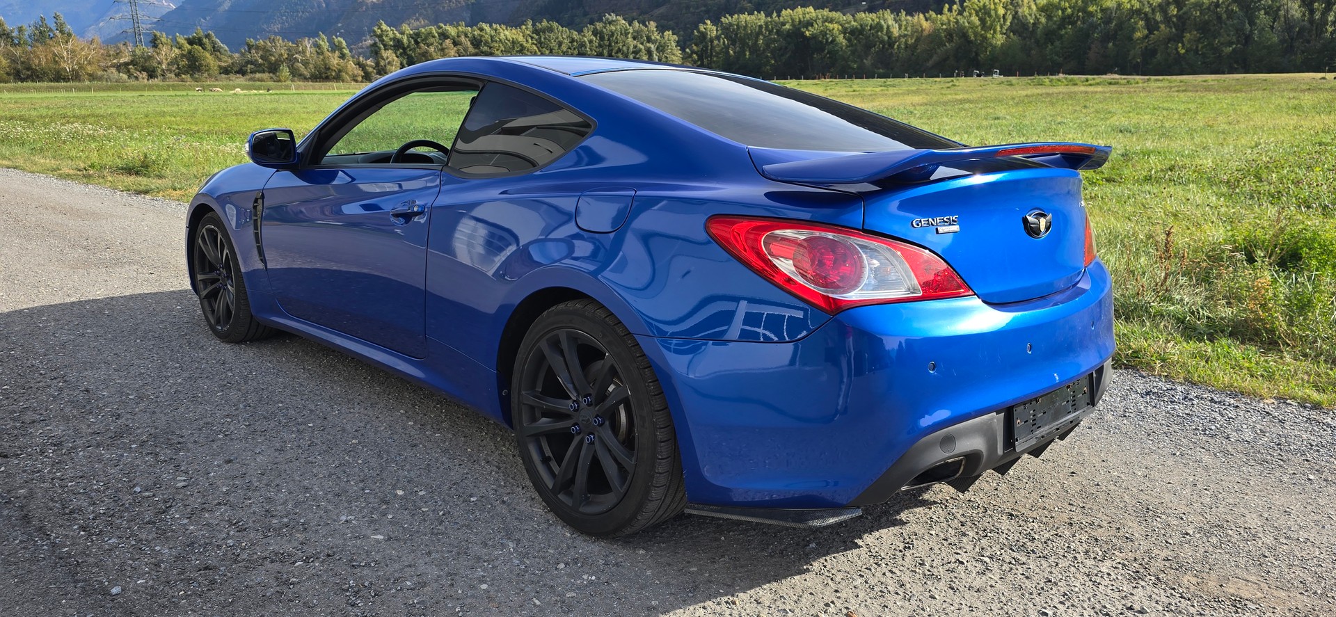 HYUNDAI Genesis 2.0 Turbo-image-3