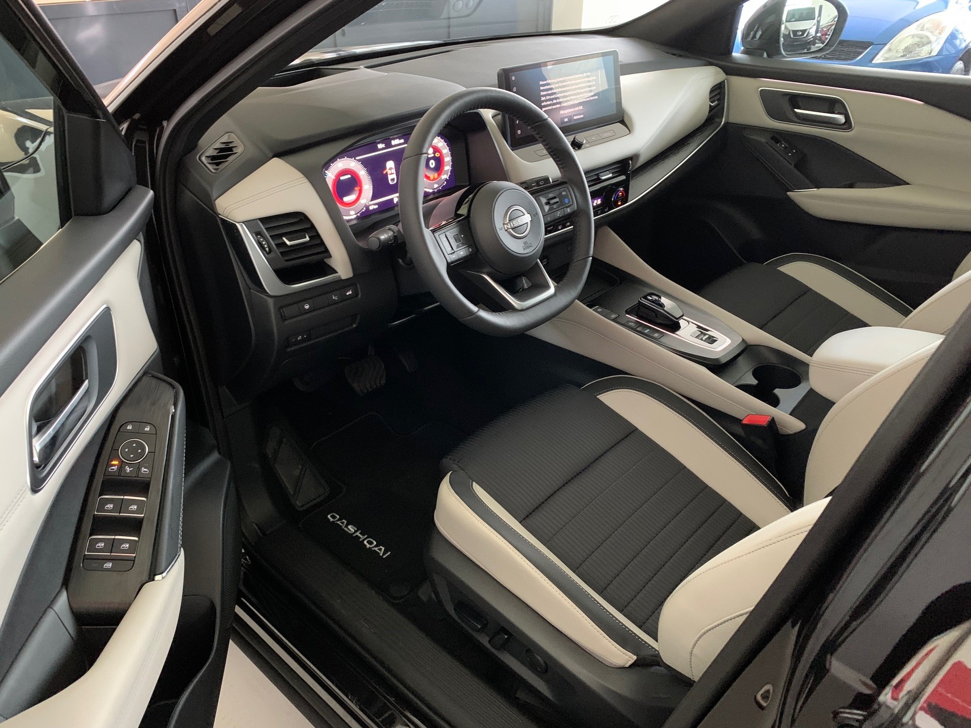 NISSAN Qashqai 1.5 VC-T Tekna-image-8