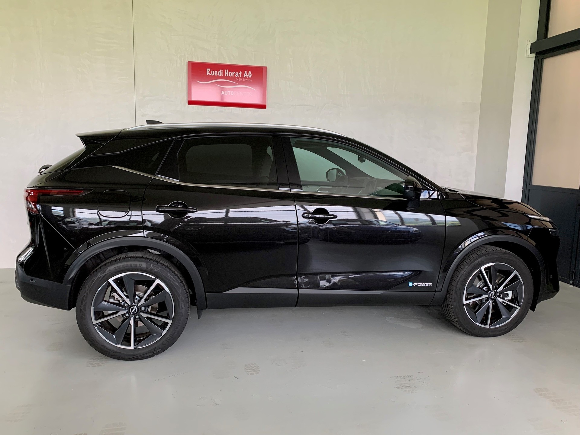 NISSAN Qashqai 1.5 VC-T Tekna-image-4