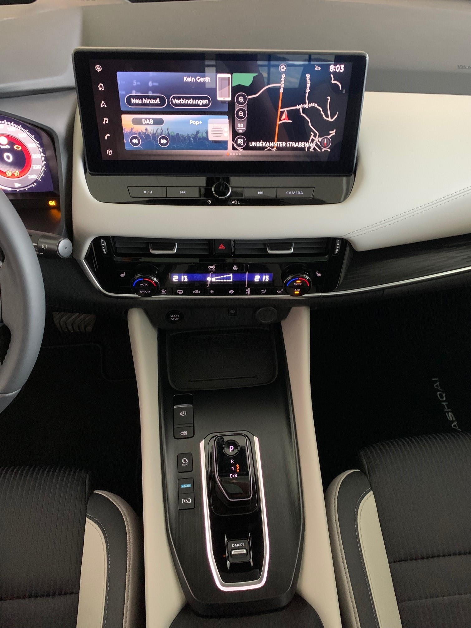 NISSAN Qashqai 1.5 VC-T Tekna-image-9
