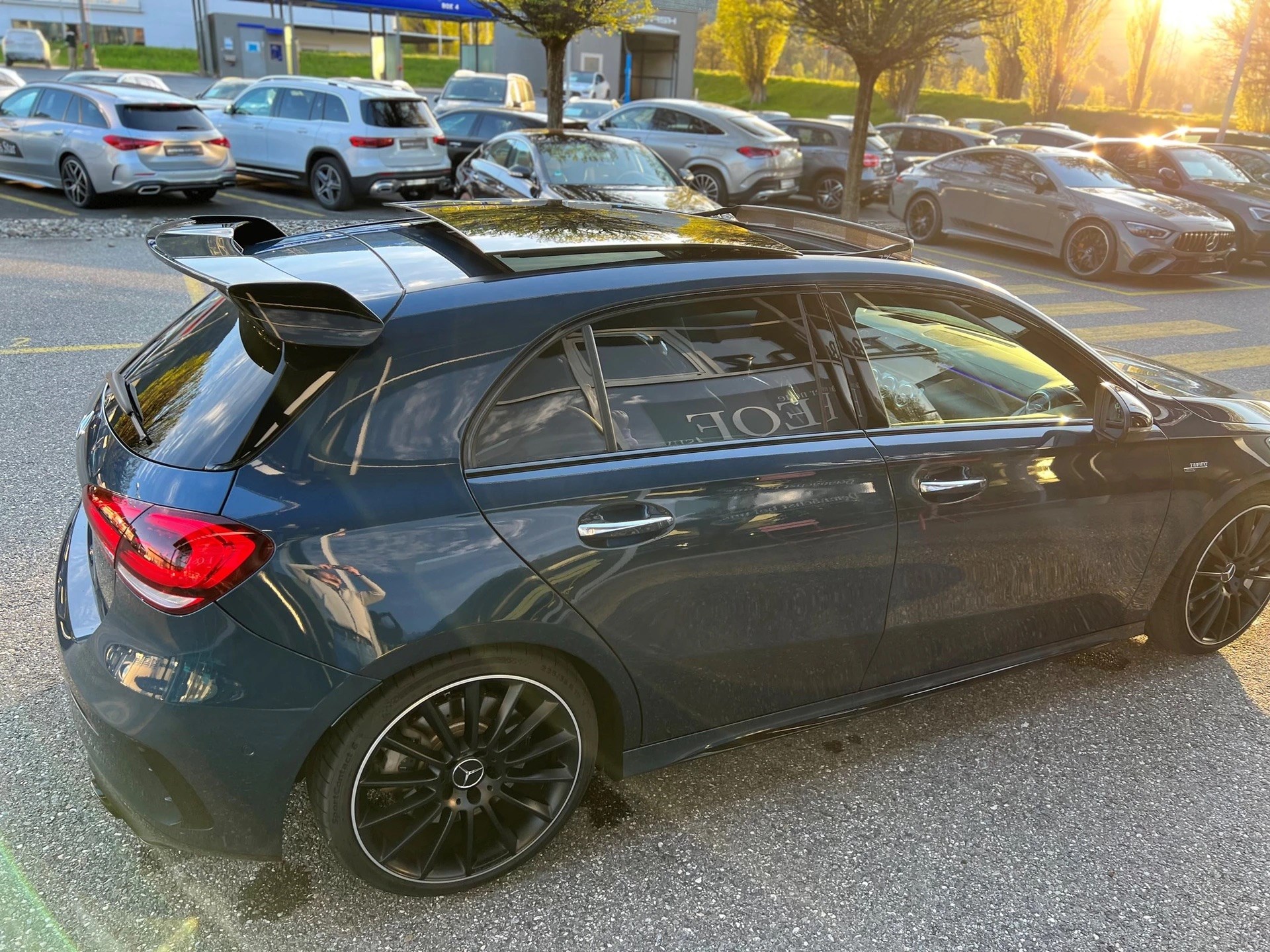 MERCEDES-BENZ A 35 AMG 4Matic Speedshift-image-5