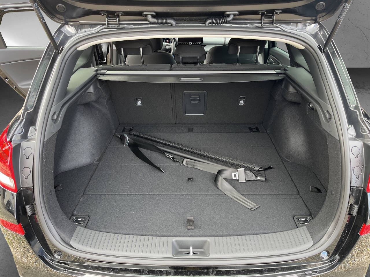 HYUNDAI i30 Wagon 1.5 T-GDi Amplia MY25-image-13