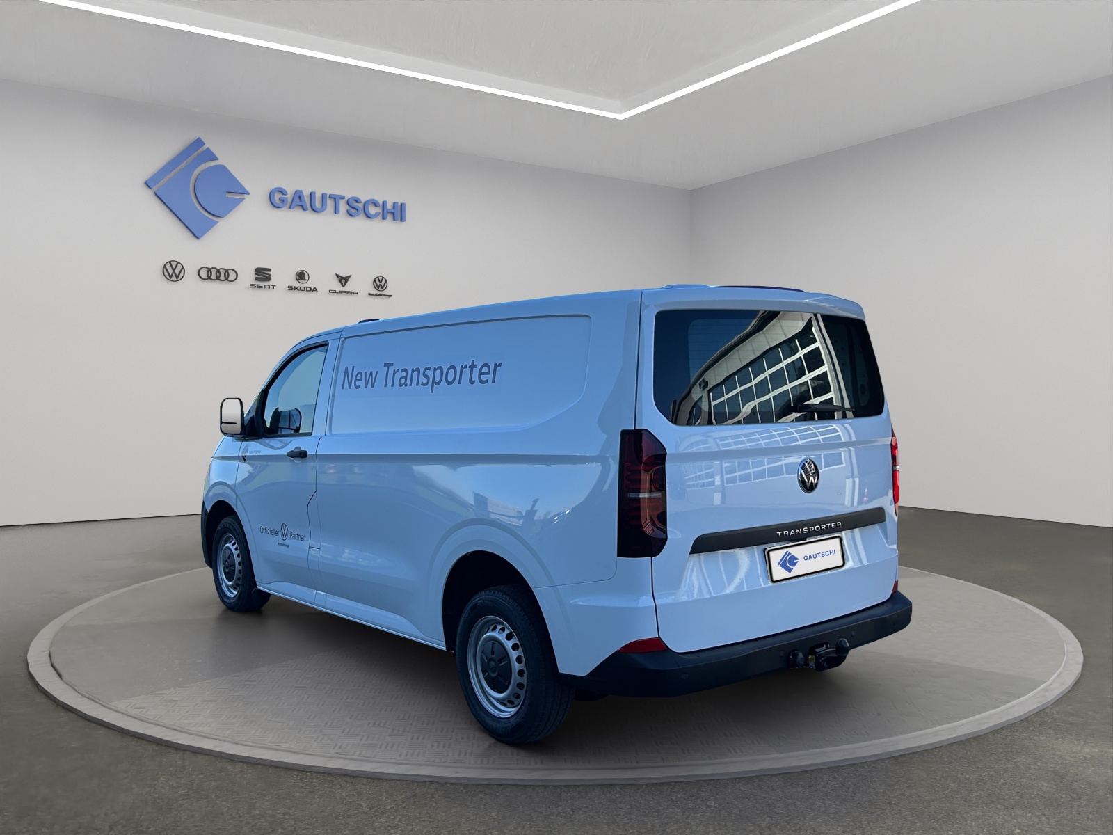 VW Transporter 2.0 TDI Automat-image-2
