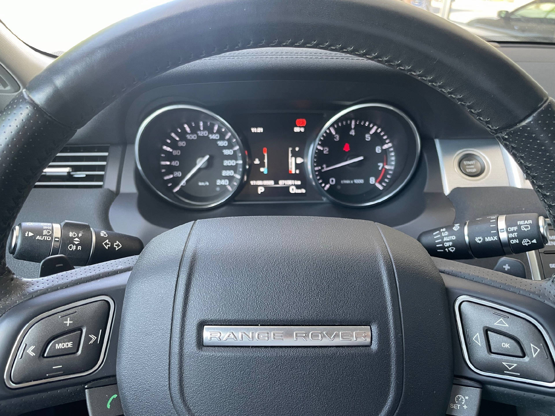 LAND ROVER Range Rover Evoque 2.0 Si4 Dynamic-image-5