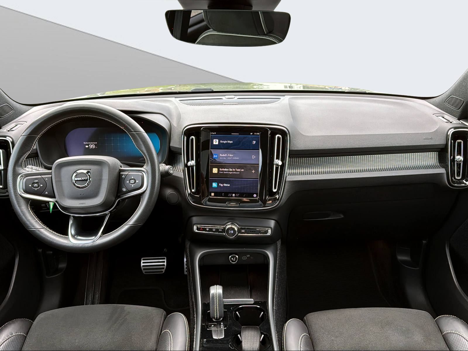 VOLVO XC40 P8 R-Design AWD-image-11