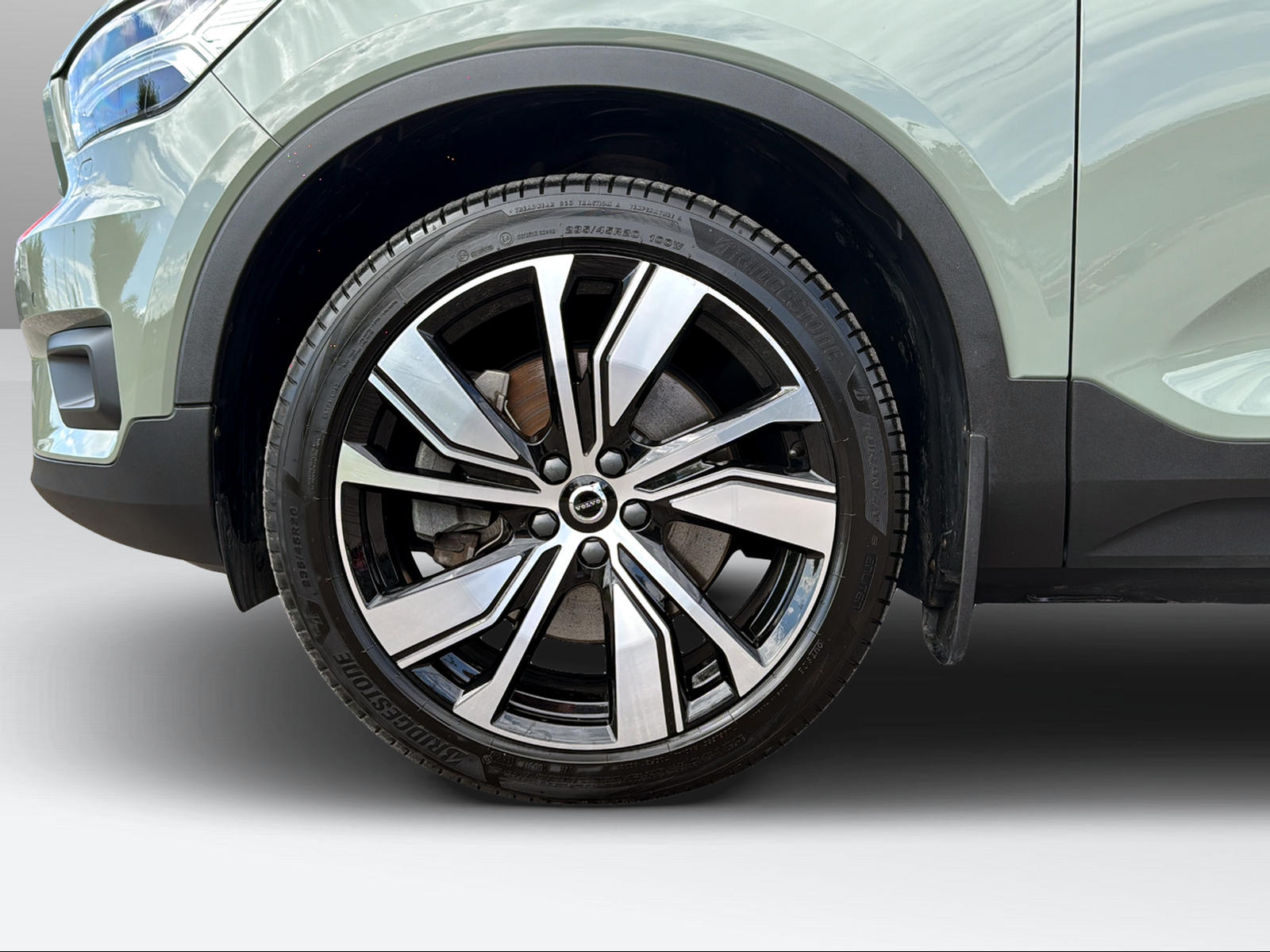 VOLVO XC40 P8 R-Design AWD-image-8