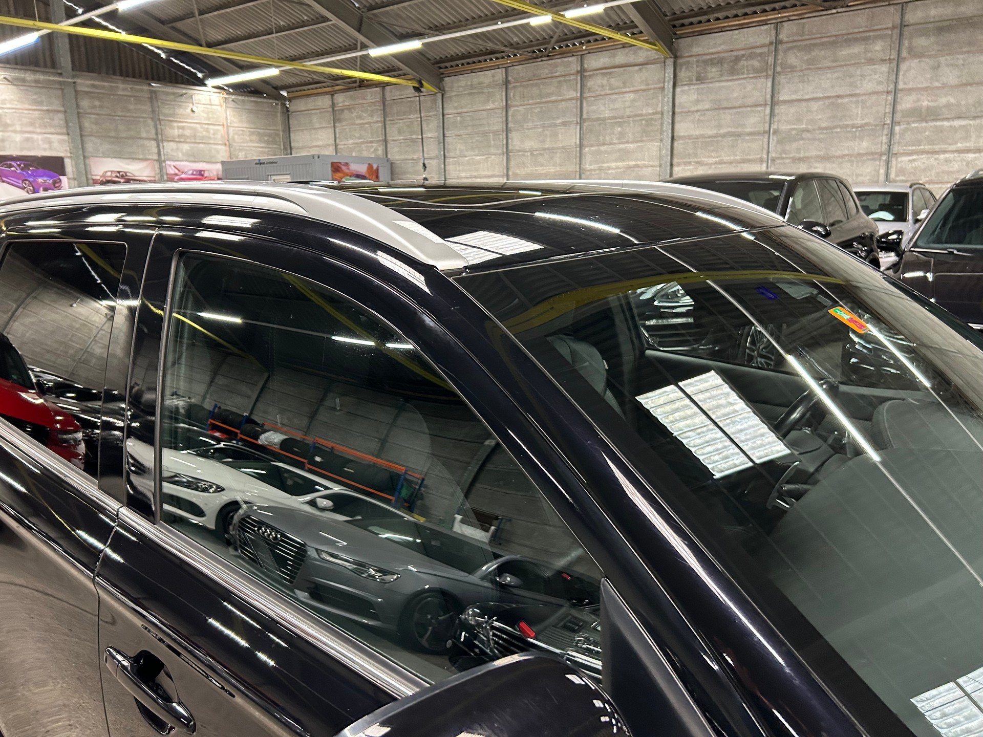 MITSUBISHI Outlander 2.4 PHEV Diamond 4WD Automatic-image-10