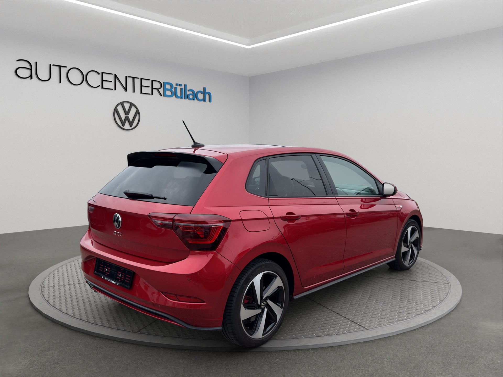 VW Polo 2.0 TSI GTI DSG-image-4