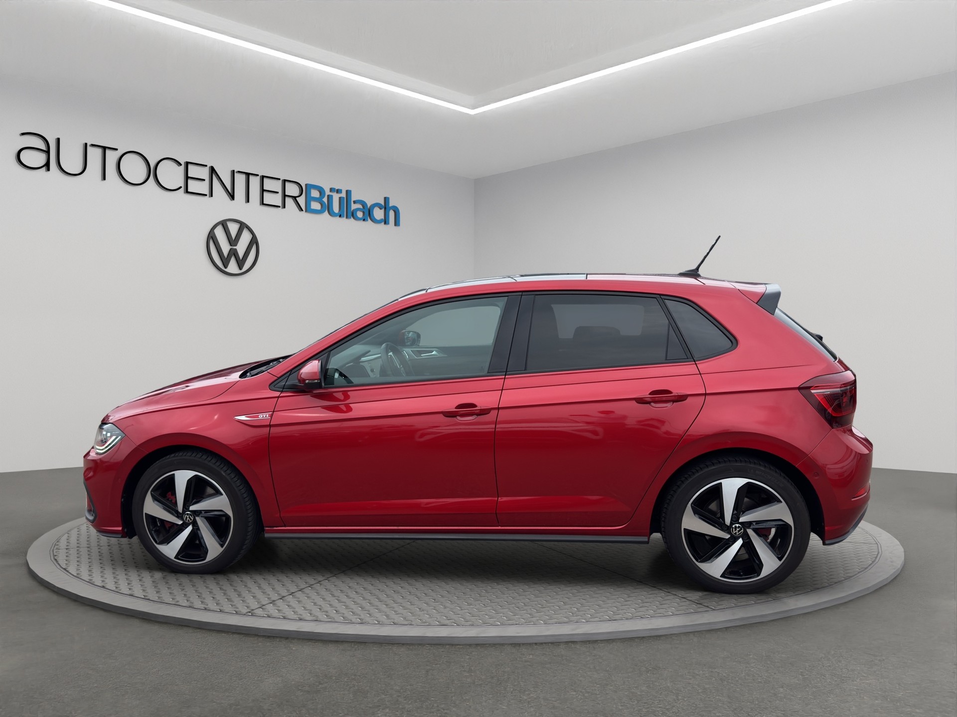 VW Polo 2.0 TSI GTI DSG-image-7