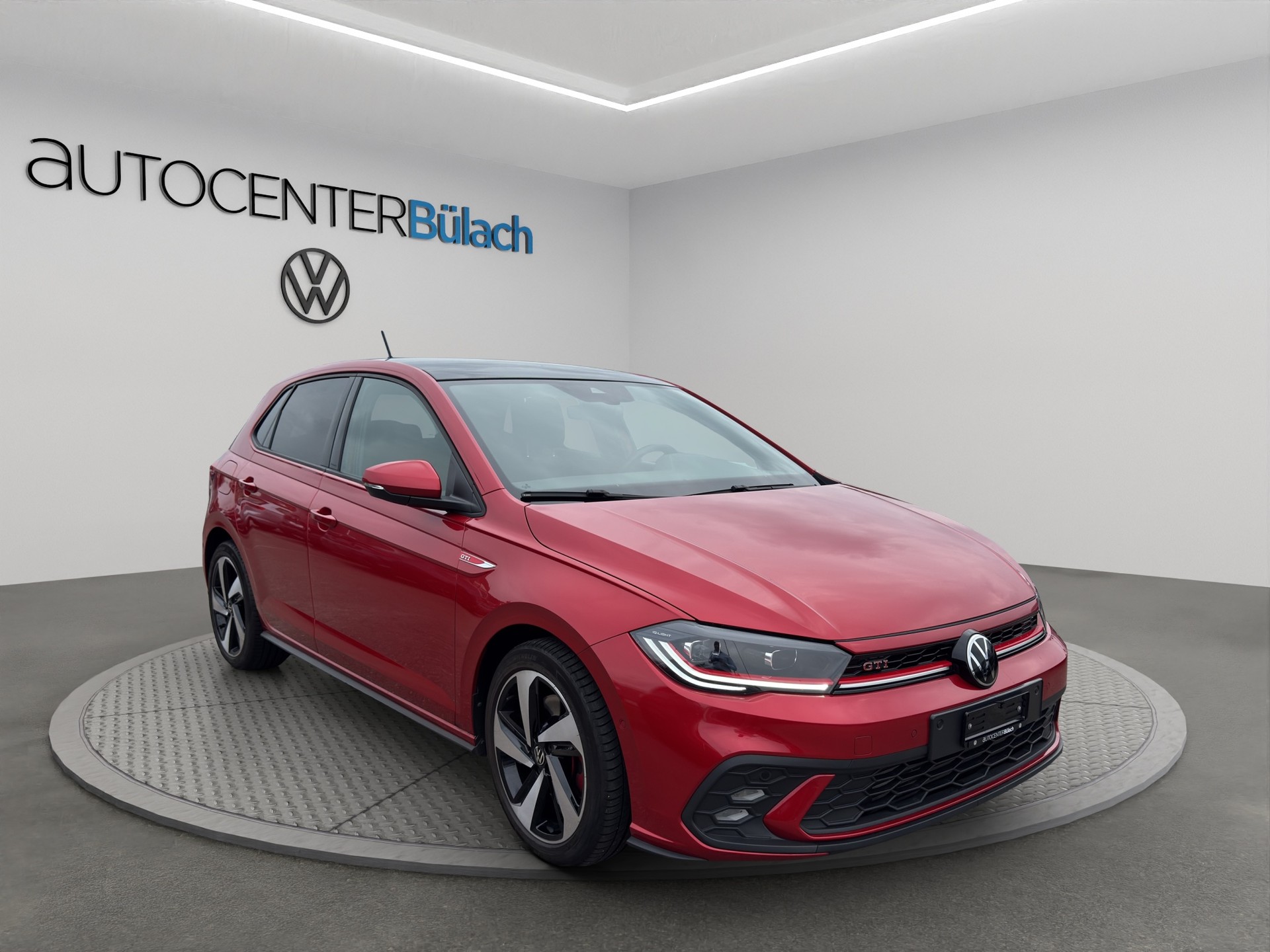 VW Polo 2.0 TSI GTI DSG-image-2