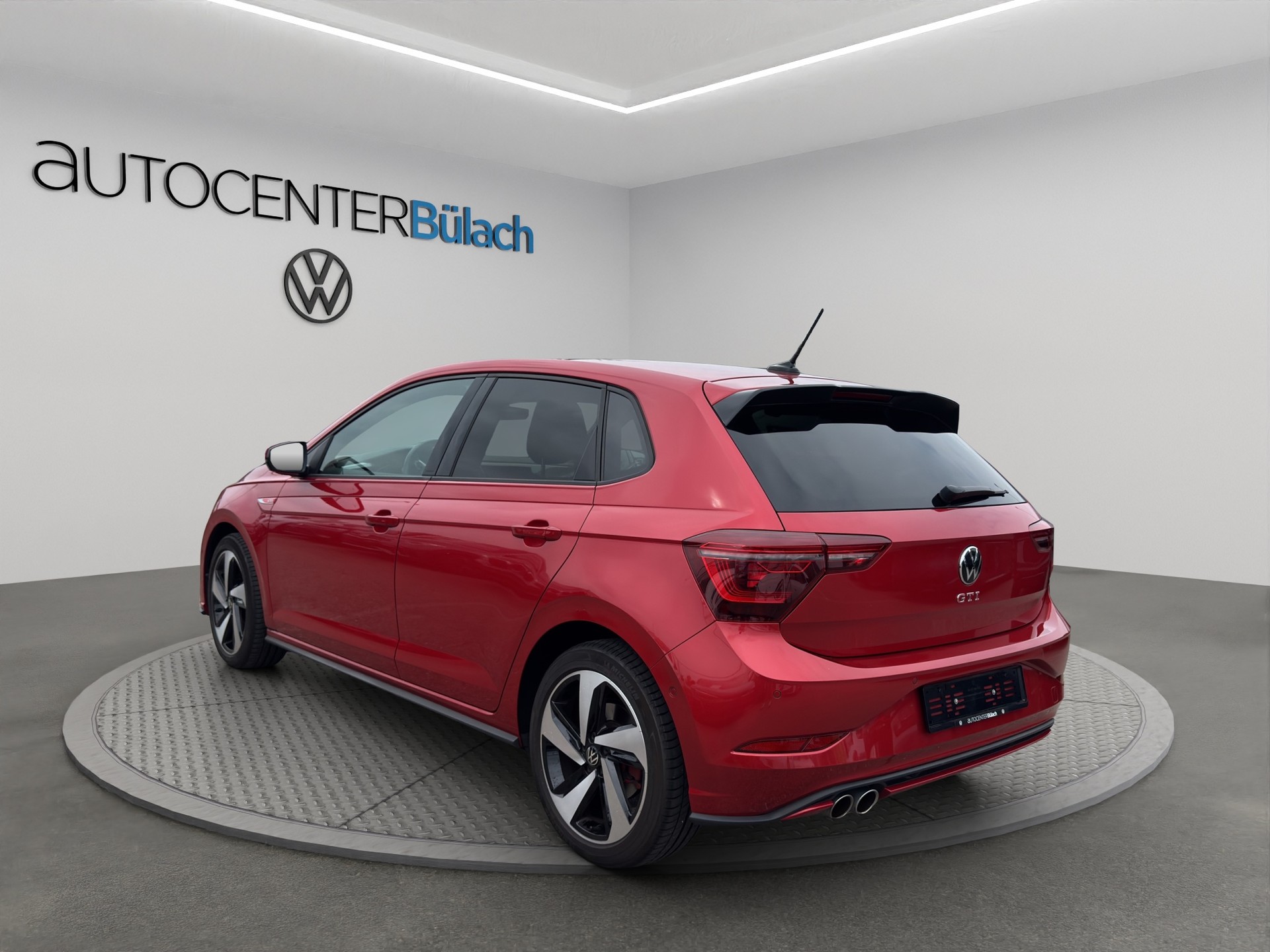 VW Polo 2.0 TSI GTI DSG-image-6