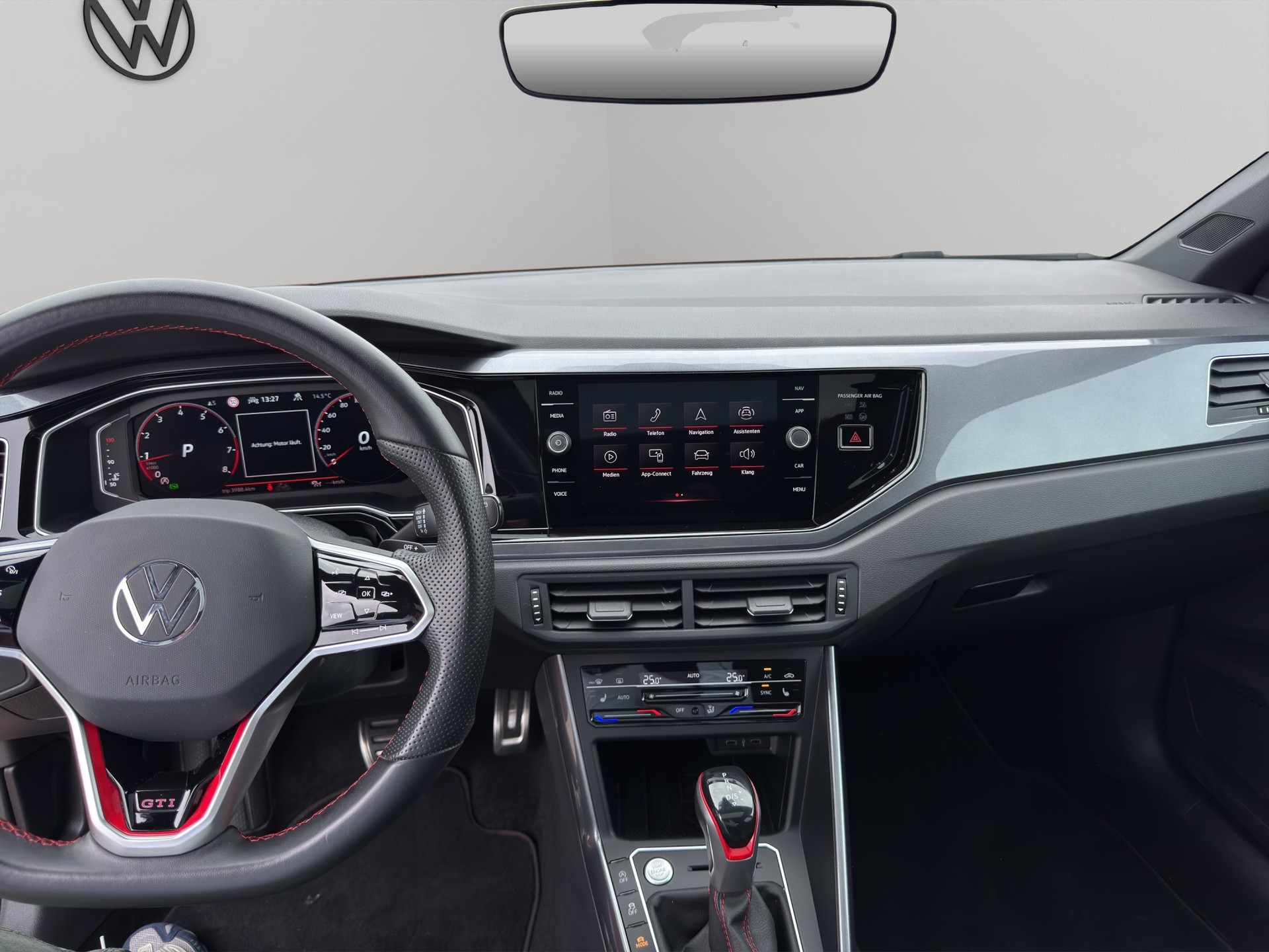VW Polo 2.0 TSI GTI DSG-image-10