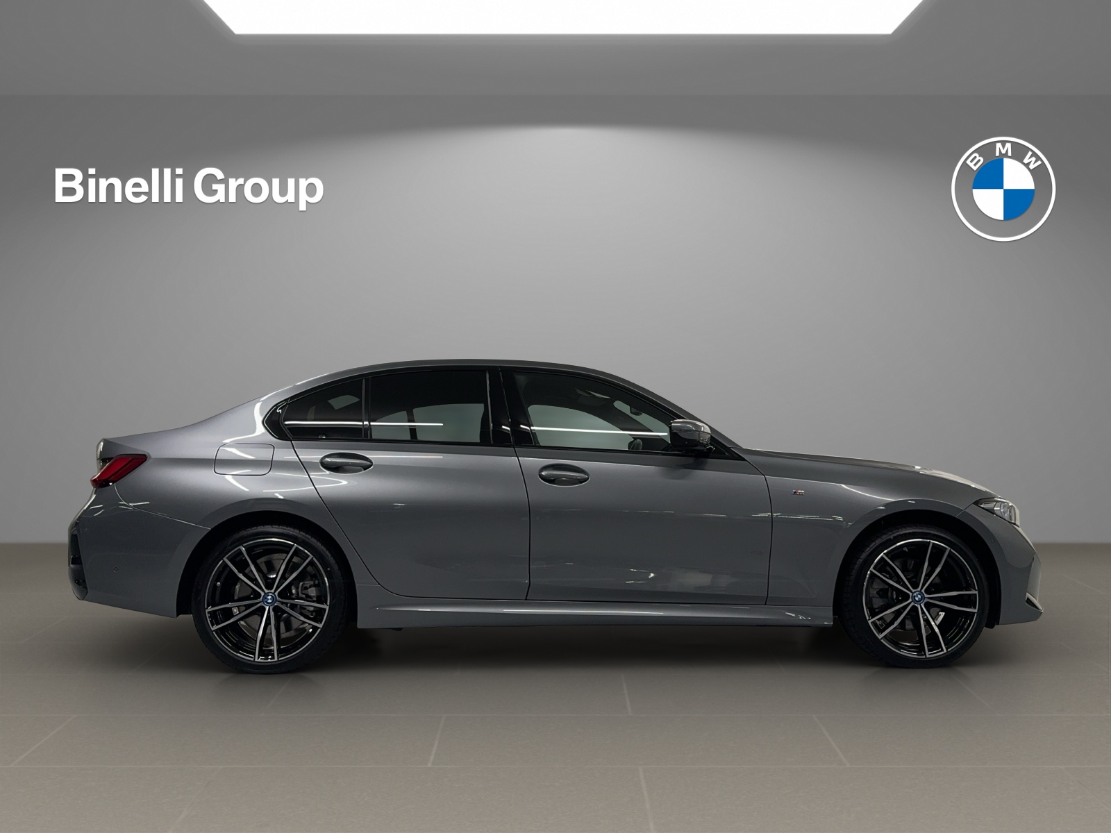 BMW 330e xDrive M Sport-image-5