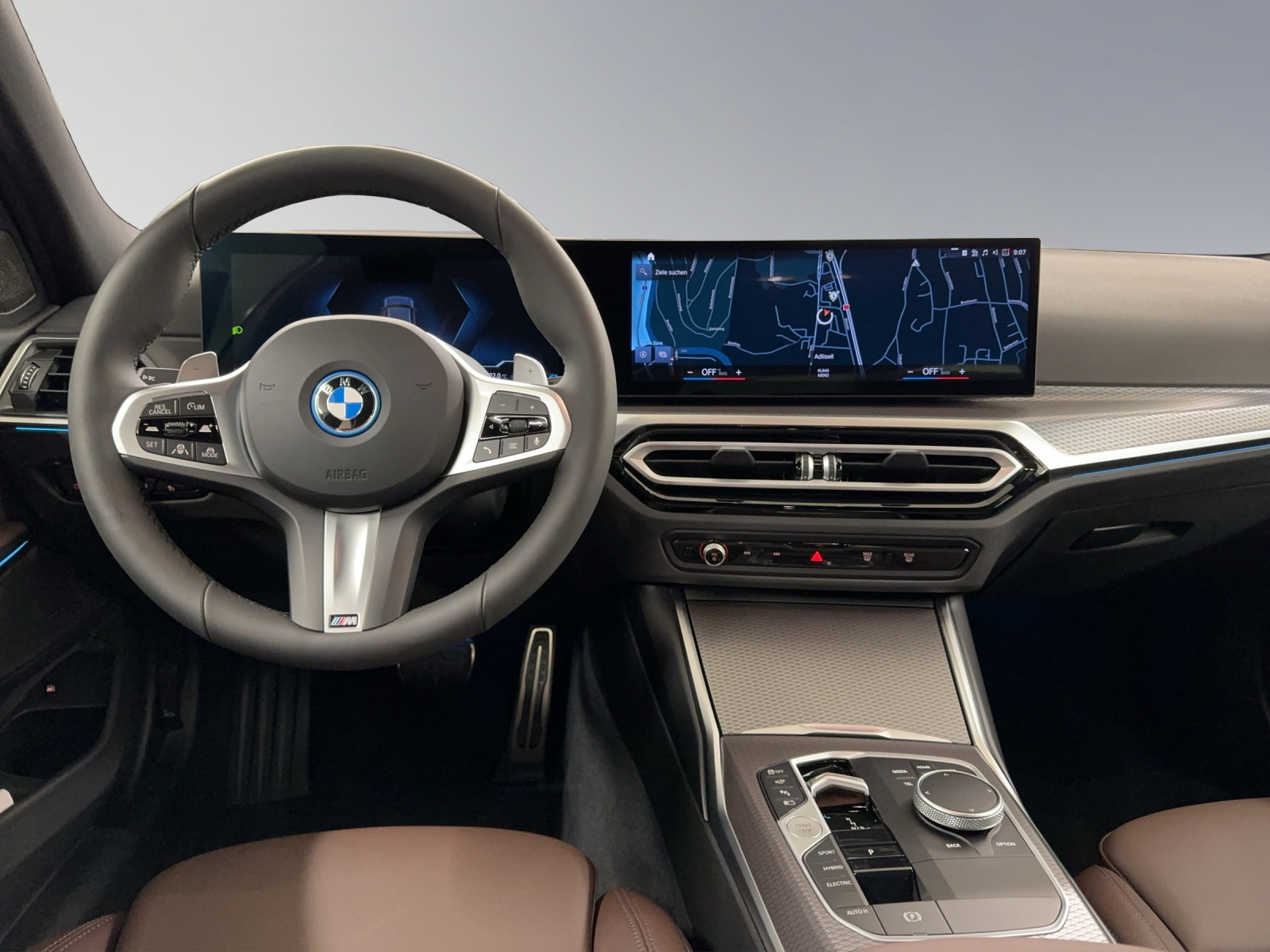 BMW 330e xDrive M Sport-image-13