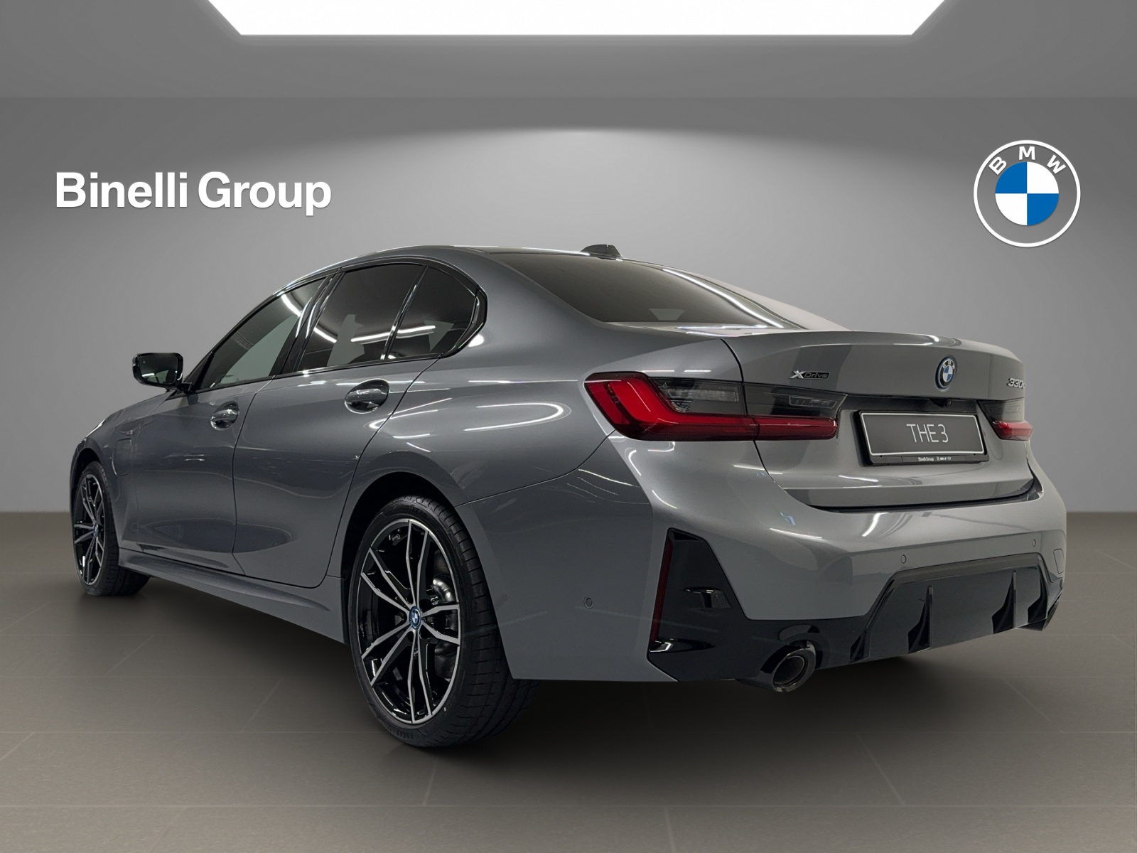 BMW 330e xDrive M Sport-image-2