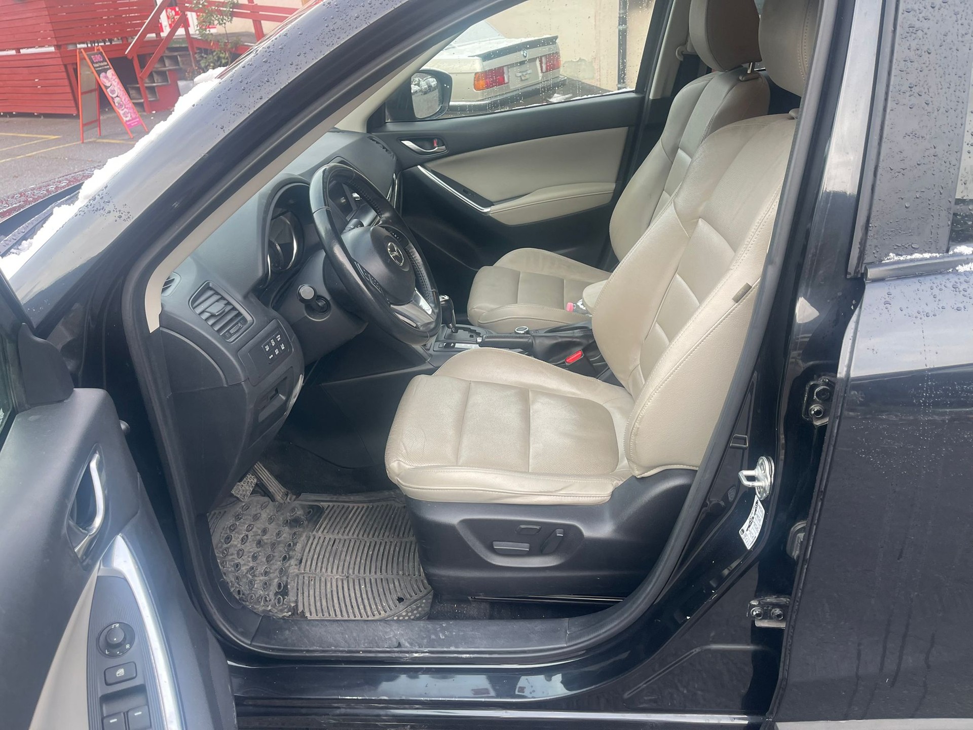 MAZDA CX-5 2.2 D HP Revolution AWD Automatic-image-1
